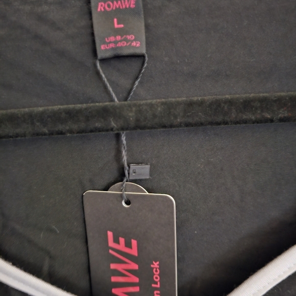 ROMWE Goth Moon Top - Picture 3 of 4